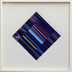 Klaus Joas, Blaues Quadrat Diagonal, 2022, Lichtverstärkendes Acrylglas, 62,5 x 62,5 cm, Unikat